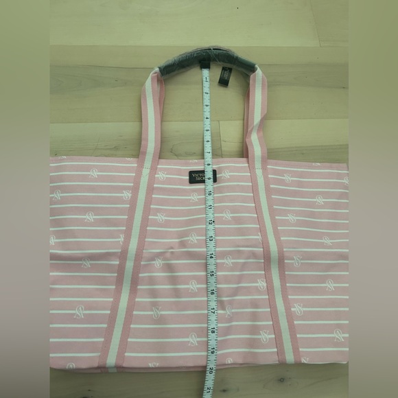 NWT Victoria’s Secret Pink/White Tote - Picture 3 of 11
